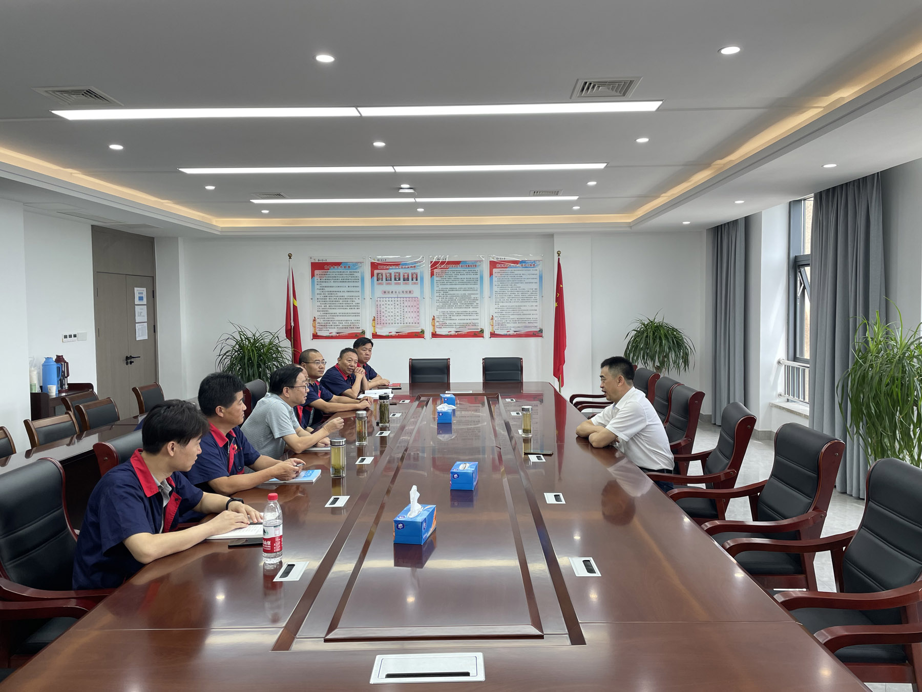 集團(tuán)公司黨委委員、總工程師周俊到公司調(diào)研