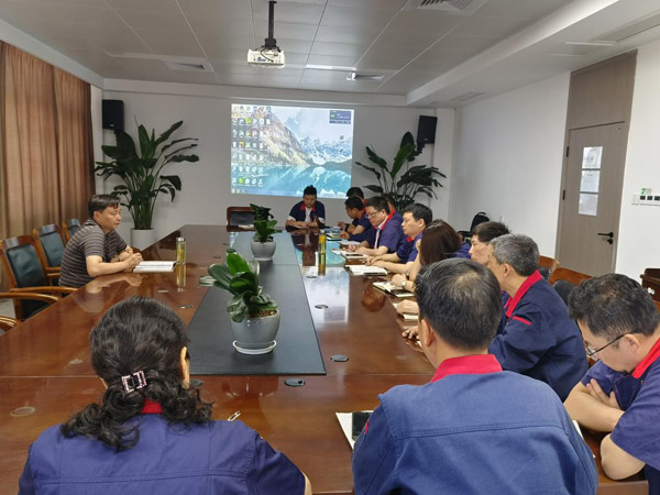 公司副總經理、安全總監到鋼構公司調研